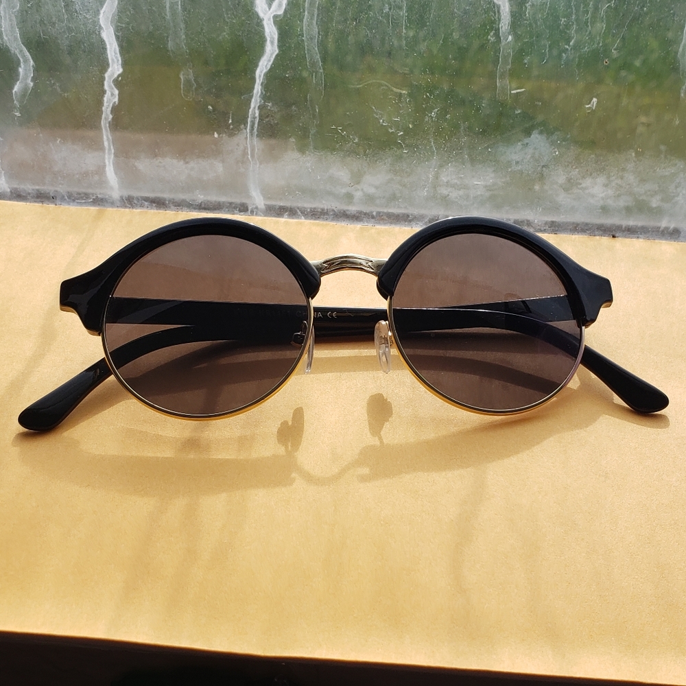 Black Round Frame Sunglasses